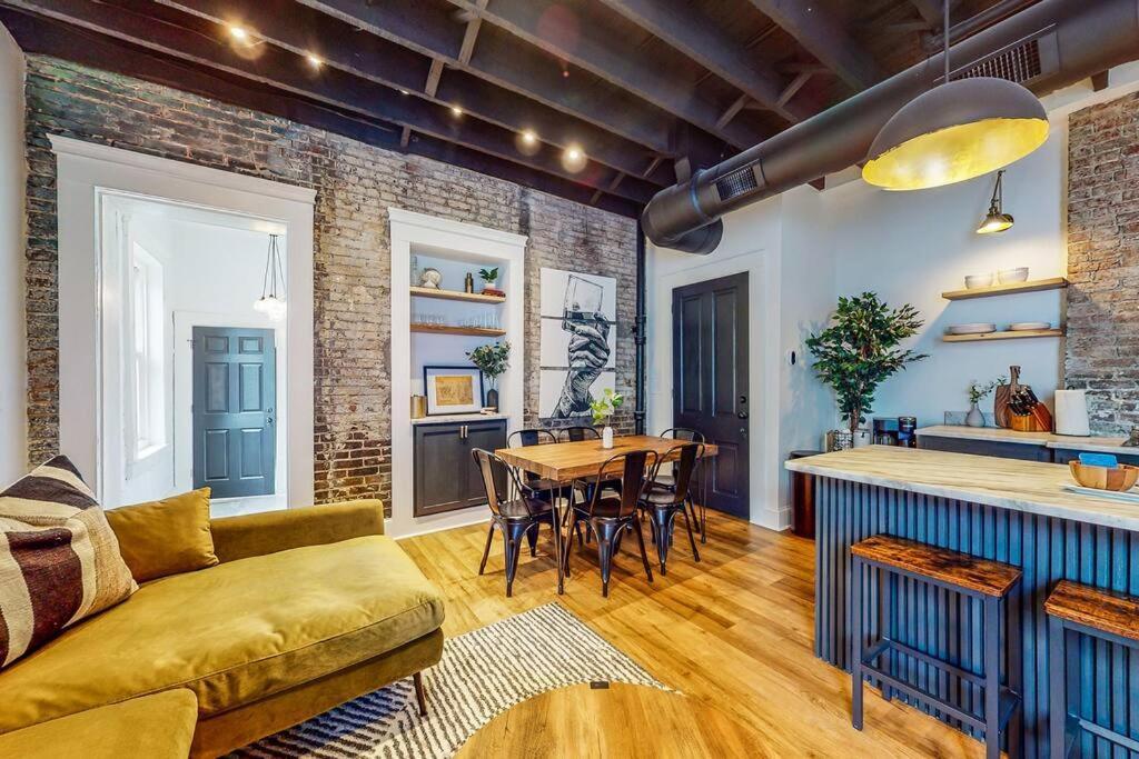 Luxury 8 Bed/4 Ba Nulu Home Private Yard/Parking Louisville Buitenkant foto