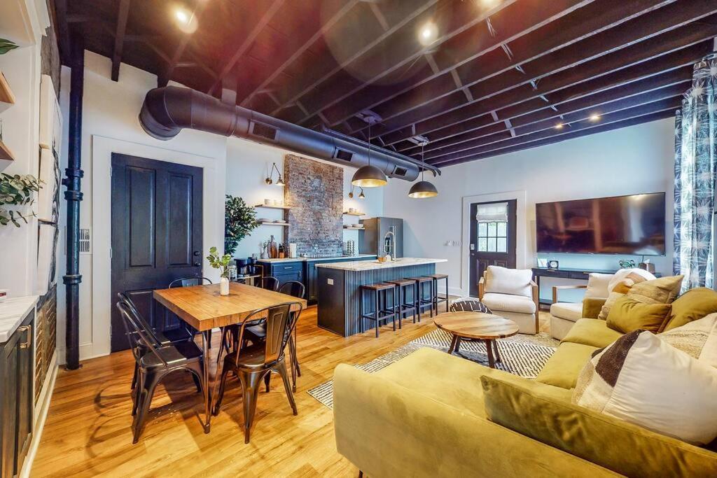 Luxury 8 Bed/4 Ba Nulu Home Private Yard/Parking Louisville Buitenkant foto