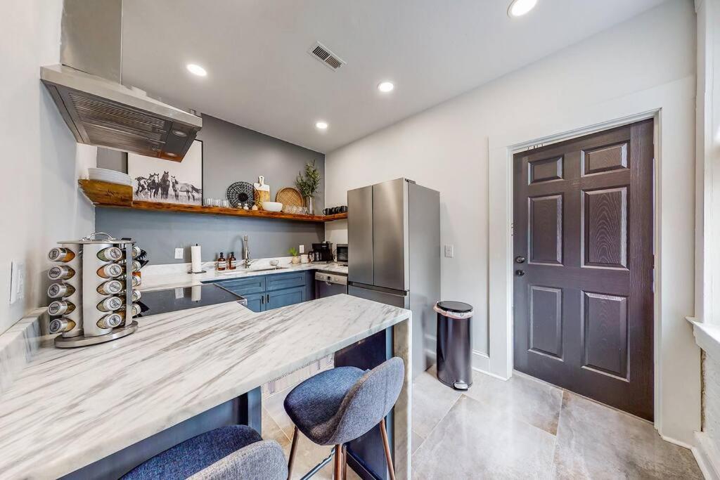 Luxury 8 Bed/4 Ba Nulu Home Private Yard/Parking Louisville Buitenkant foto