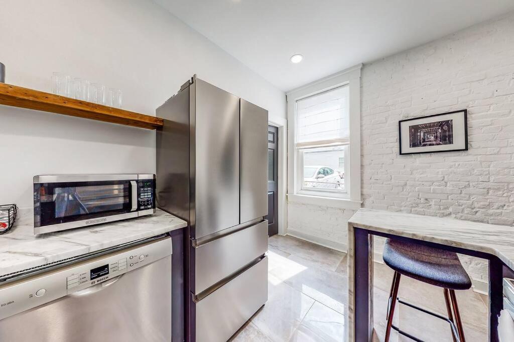 Luxury 8 Bed/4 Ba Nulu Home Private Yard/Parking Louisville Buitenkant foto